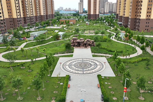 Vehicle traveling data recorder