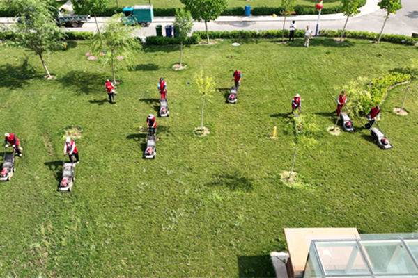 Vehicle traveling data recorder